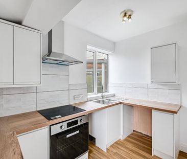 3 bedroom detached house to rent - Photo 6