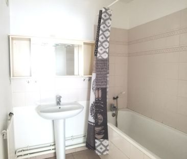 Location Appartement 2 pièces 53m² VOIRON 38500 - Photo 4