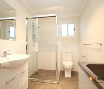 Bright & Modern 2-Bedroom Granny Flat - Photo 4