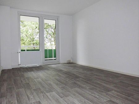 Geräumige 2-Raum-Wohnung mit Balkon - Foto 3