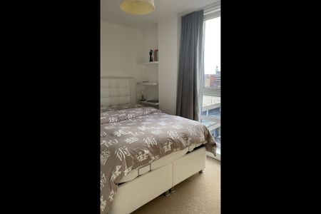 2 Bed Flat, Solar House, N22 - Photo 5
