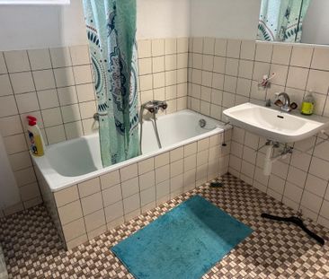 St-Imier, furnished 2-room apartment on the lower ground floor - Photo 1