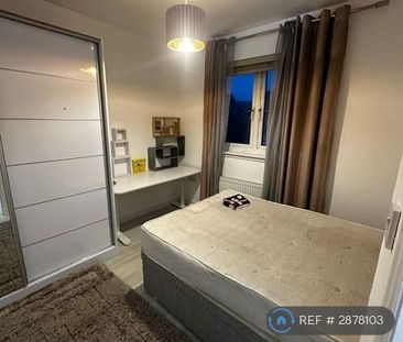 3 bedroom terraced house to rent - Photo 6