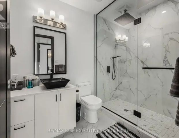 221 - 150 MARKETPLACE AVENUE | 221 - 150 MARKETPLACE AVENUE, Ottawa - Photo 1