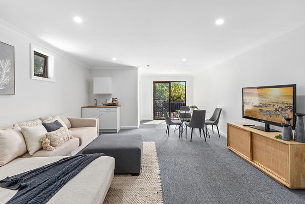 3 Daley Street, Pendle Hill NSW 2145 - House For Rent | Domain - Photo 1