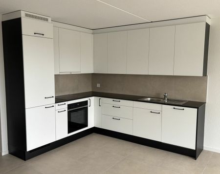 Appartement de 5.5 pièces entièrement rénové - Foto 2