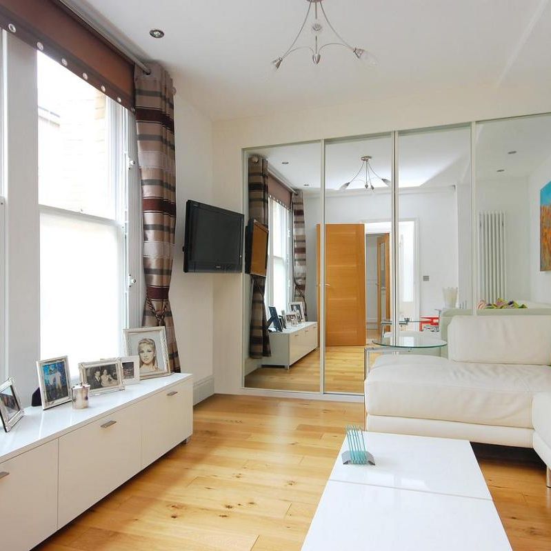 2 bedroom in Maida Vale - Photo 2