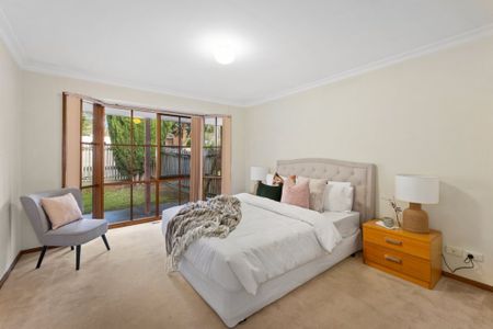 Single Level Dual Courtyard Unit - Walking Distance to Mount Pleasant Primary & Nunawading Station - Photo 2