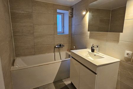 AIX EN PROVENCE - Luynes T3 meublé de 63 m2 à la campagne - Photo 3