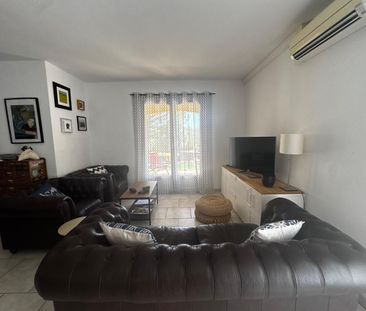 Location Maison 5 pièces 111m² SEILLONS SOURCE D ARGENS 83470 - Photo 1