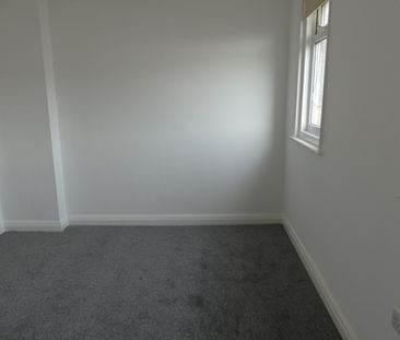 Bond Street Flat 6 - Photo 3