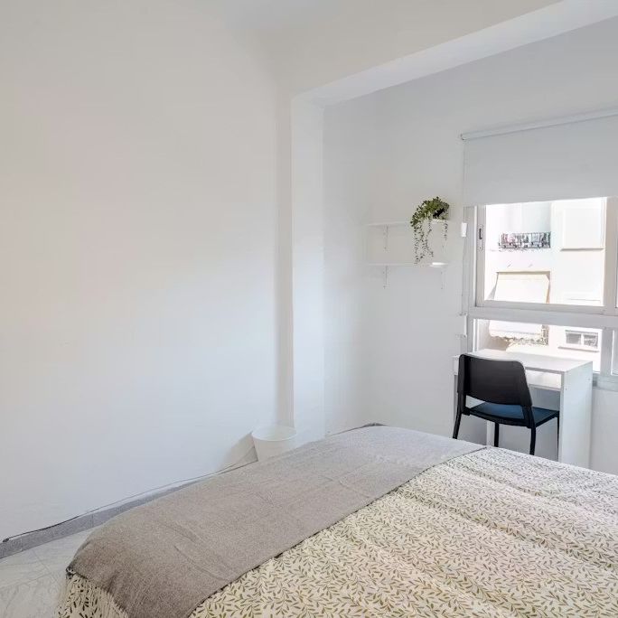 Carrer de Sant Lluís Bertran, Torrent, Valencian Community 46900 - Photo 1