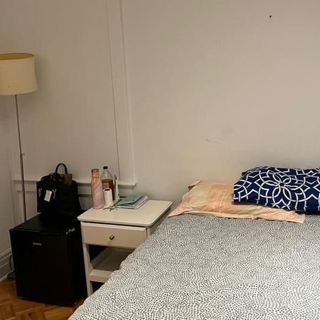 For Lease - 38 Emerson Avenue Unit# Room, Toronto, Ontario - Photo 3