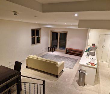 Abbotsford - Photo 1