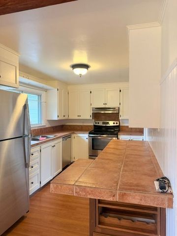 For Lease - 20 Elizabeth Street, Orangeville, Ontario - Photo 4