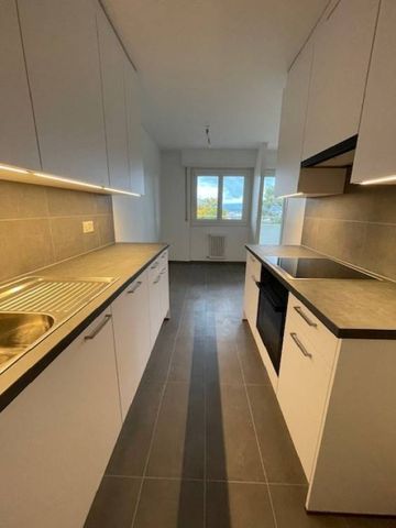 À louer - Appartement 3.5 pièces rénové, 5e étage à Renens - Foto 4