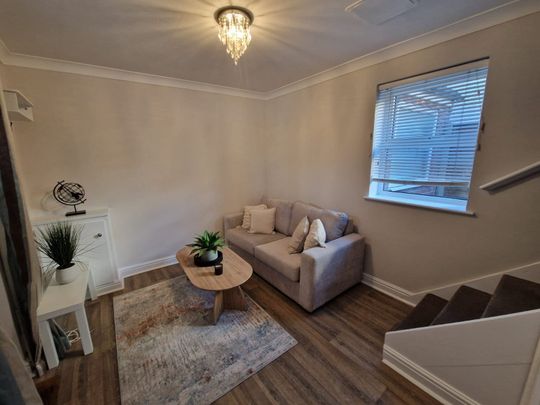 2 bedroom terraced house to rent - Photo 1