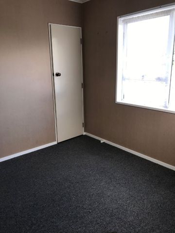 27 Trevalyan Street, Onekawa - Photo 5