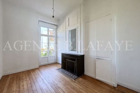 BEL APPARTEMENT AVEC BALCON - Photo 2
