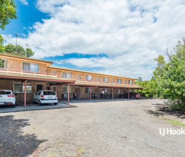 Well-Located 2 Bedroom Brick Unit Near CBD - Photo 6
