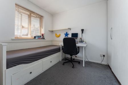 4 Bed Detached House, Whitstable Place, CR0 - Photo 4