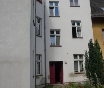 Im Herzen der Stadt: 3-Zimmer-Wohnung mit Badewanne - Photo 3