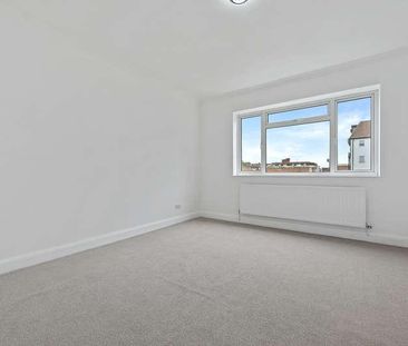 Station Road, Gerrards Cross, Buckinghamshire, SL9 - Photo 2