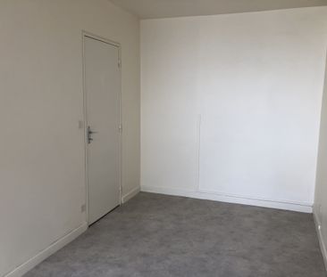 Location Appartement 2 pièces 40m² VIERZON 18100 - Photo 3
