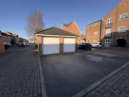 St Austell Way, Churchward, Swindon, SN2 - Photo 1