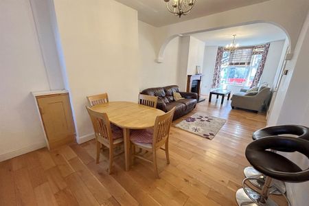 3 bedroom terraced house to rent - Photo 2