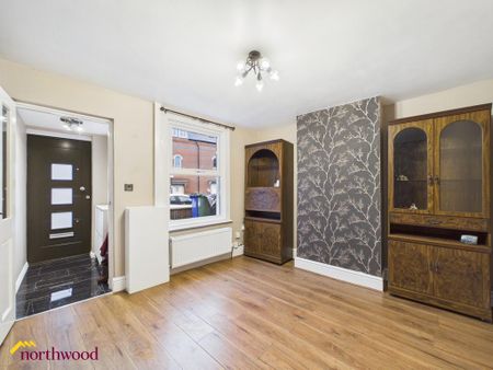 2 bedroom terraced house to rent - Photo 4