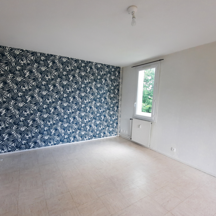 APPARTEMENT T3 AVEC BALCON EN LOCATION - Photo 1