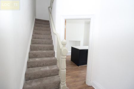 5 bedroom terraced house to rent - Photo 5