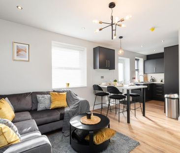 1 bedroom in a house share to rent - Photo 3