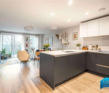 Green Lanes, London, N21 - Photo 5