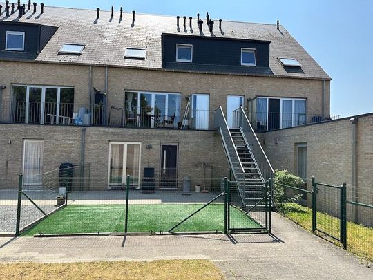 Gelijkvloers appartement met 2 slaapkamers, terras en autostandplaats in Kaprijke! - Foto 1