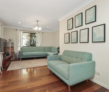 Beautifully Presented Family Home in a Peaceful, Family-Friendly Ne... - Photo 4