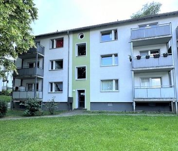 Frisch renovierte 2-Zi.-Whg. mit Tageslichtbad und neuer Einbauküche - Foto 6