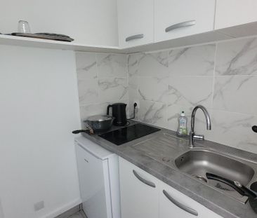 Location Appartement 1 pièce 18m² MAUBEUGE 59600 - Photo 2