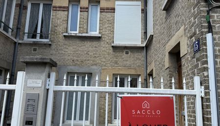 Appartement 2 pièces 39m2 REIMS 580 euros - Photo 2