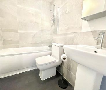 2 bedroom flat to rent - Photo 6