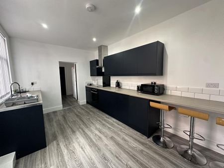 1 bedroom house of multiple occupation to rent - Photo 2