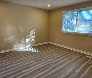 For Lease - 1365 Mary Street, Oshawa, Ontario - Photo 5
