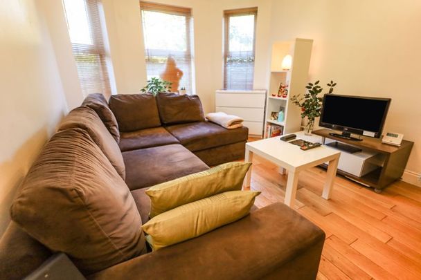 Richmond Park Road, Bournemouth - Photo 1