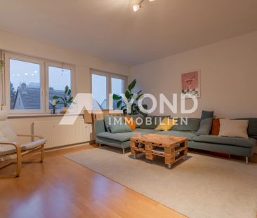 Geräumige Dachgeschosswohnung mit Sonnenbalkon im Herzen von Hamm! - Photo 1