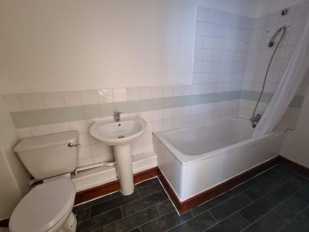 1 Bed Flat, Norbury Road, CR7 - Photo 5