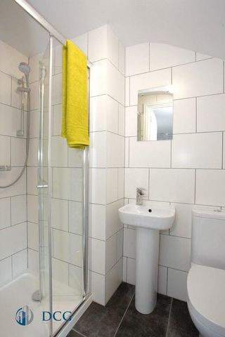 1 bedroom in a house share to rent - Photo 5