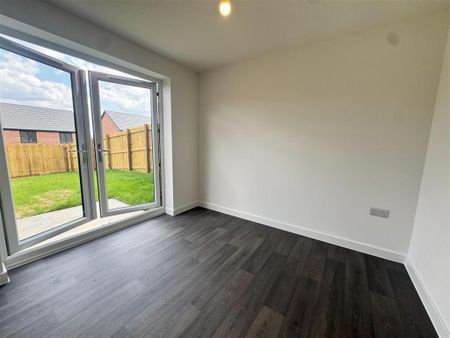 3 bedroom terraced house to rent - Photo 3