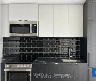 285 Dufferin St Street ##813 Master Bedroom - Photo 5