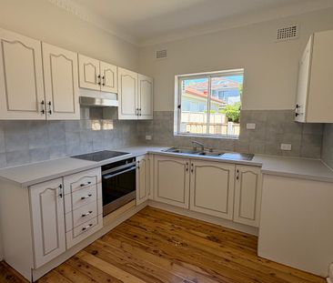 Two Bedroom Home in Great Location - Photo 3